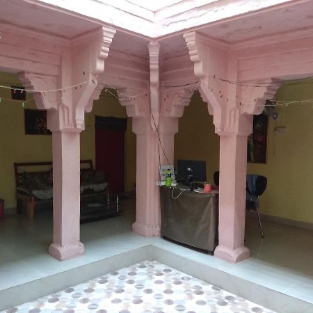 Radha Krishna Home Varanasi Exterior foto