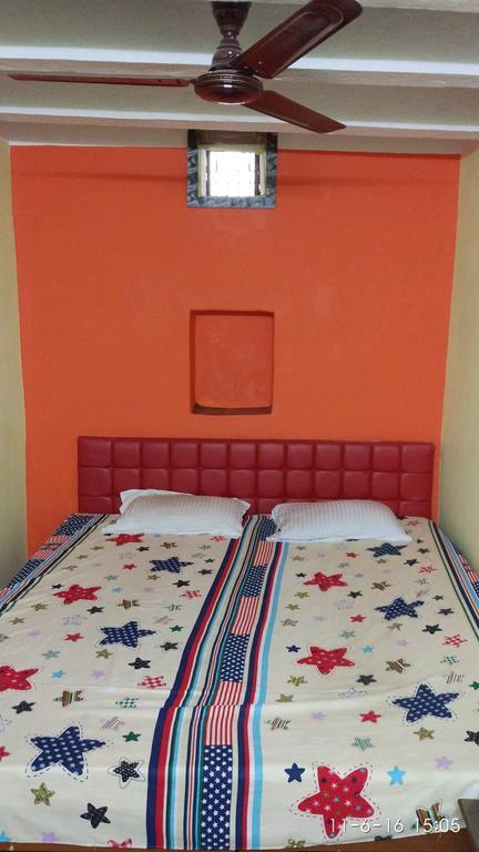 Radha Krishna Home Varanasi Exterior foto