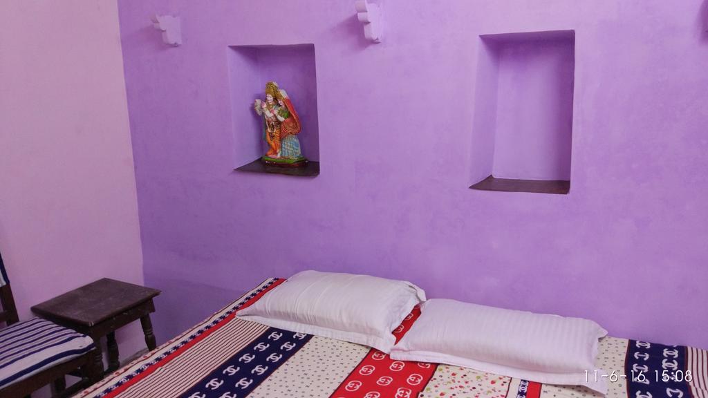 Radha Krishna Home Varanasi Exterior foto