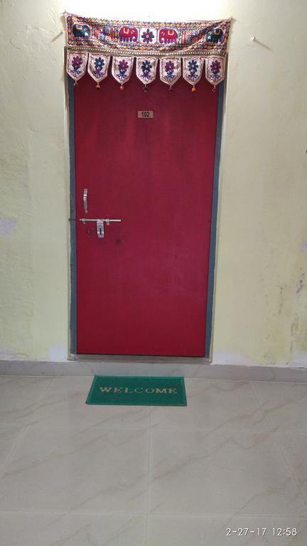 Radha Krishna Home Varanasi Exterior foto